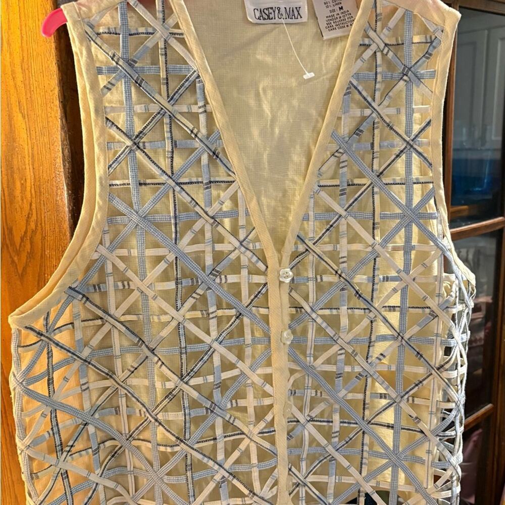 Casey & Max Beige and Blue Women's Vest Size Medium 90’s Statement